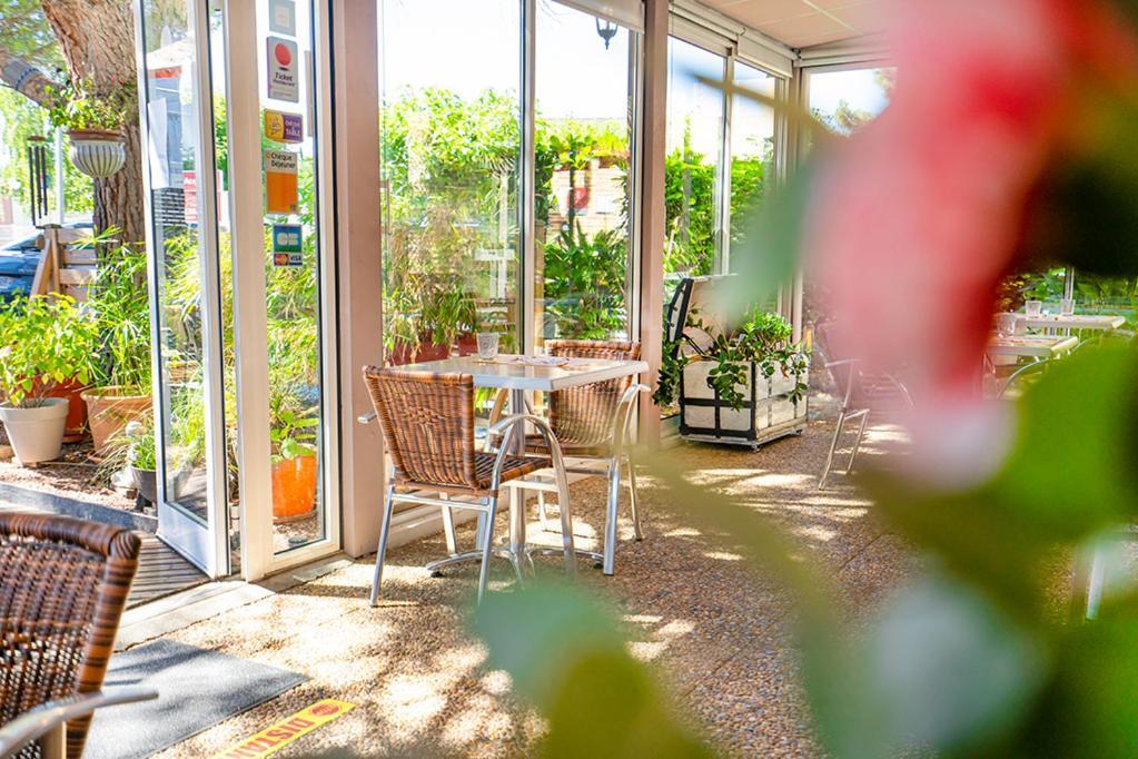 Logis Hotel- Hotel Restaurant Le Rialto Le Sequestre Eksteriør bilde