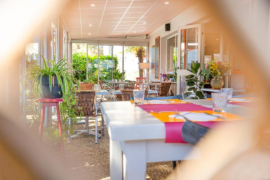 Logis Hotel- Hotel Restaurant Le Rialto Le Sequestre Eksteriør bilde