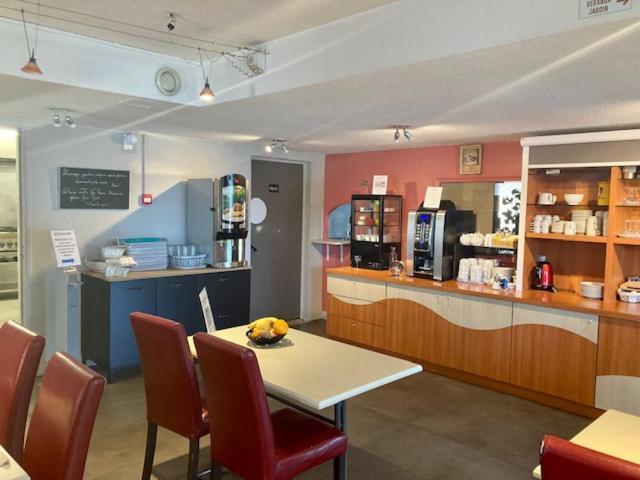 Logis Hotel- Hotel Restaurant Le Rialto Le Sequestre Eksteriør bilde