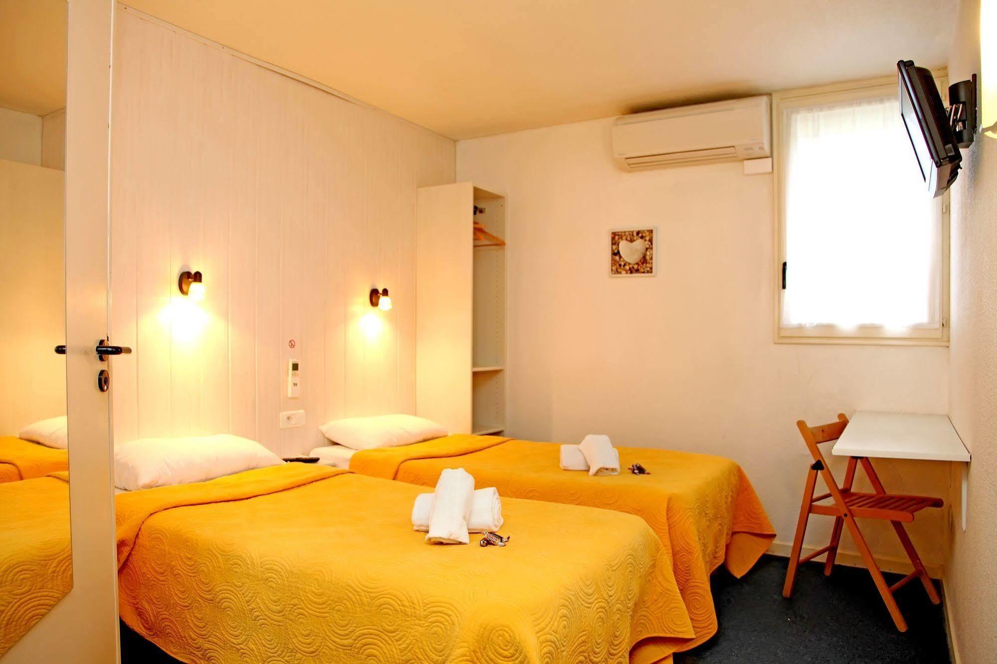 Logis Hotel- Hotel Restaurant Le Rialto Le Sequestre Eksteriør bilde