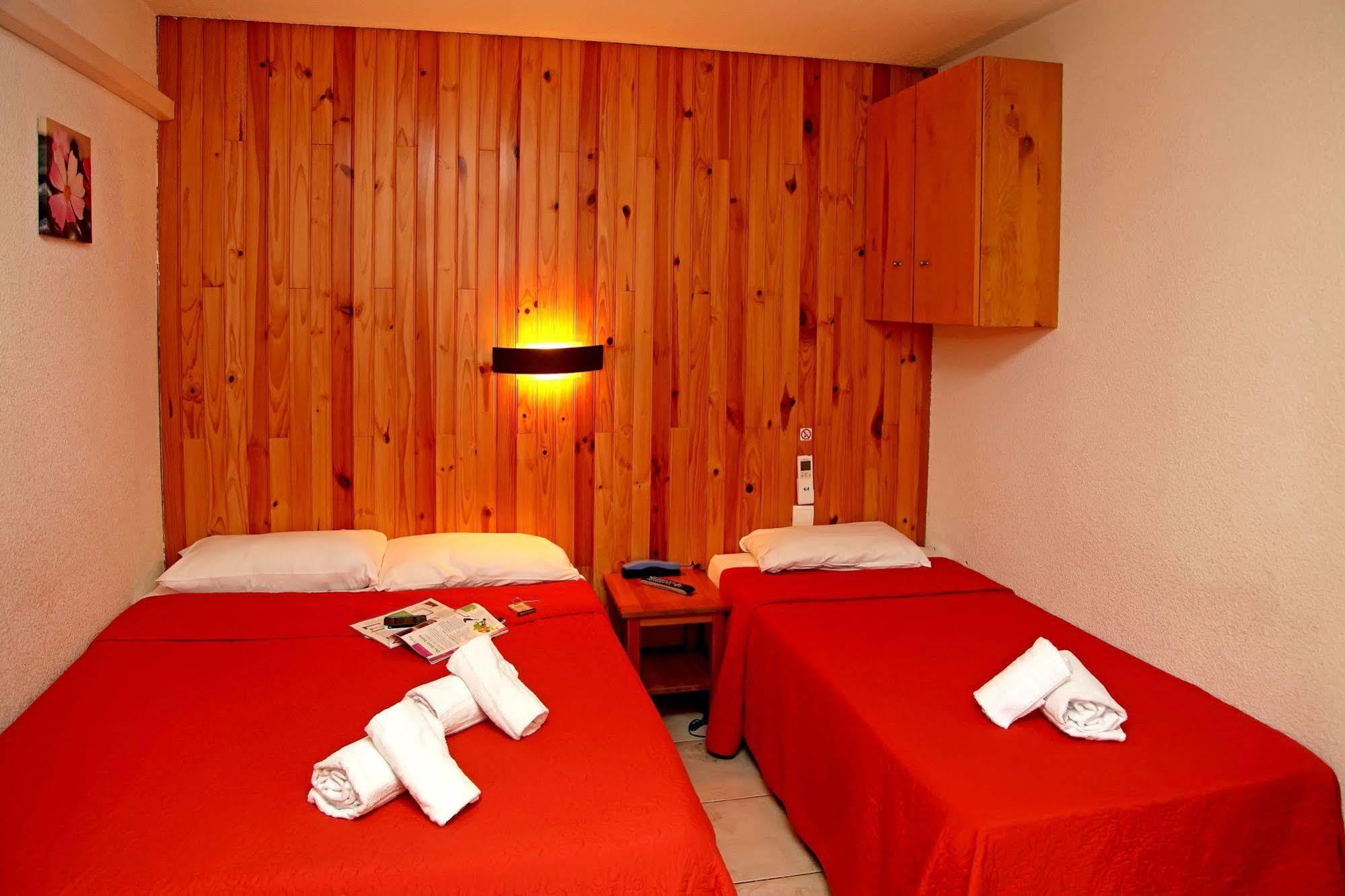 Logis Hotel- Hotel Restaurant Le Rialto Le Sequestre Eksteriør bilde
